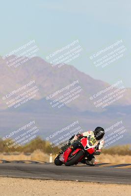 media/Feb-08-2025-CVMA (Sat) [[fcc6d2831a]]/Race 11-Amateur Supersport Open/